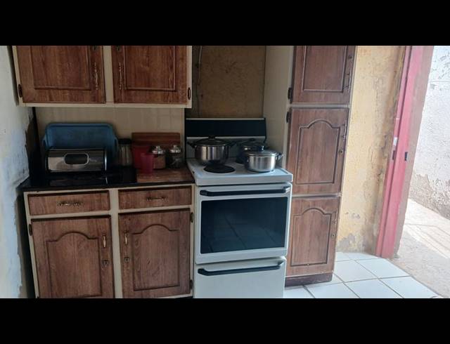 3 BEDROOM HOUSE FOR SALE IN HOSPITAL VIEW